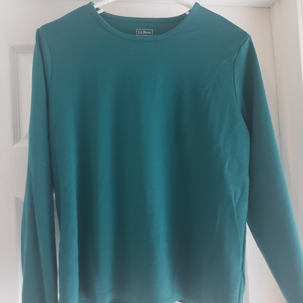 LLBean Long Sleeve Crew Tee. Teal. L.